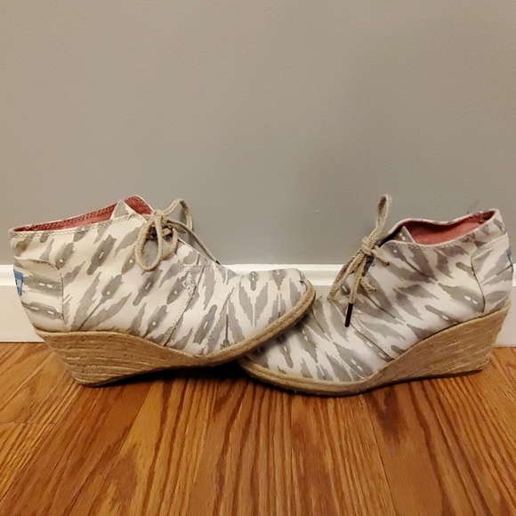 Toms Shoes - Tom's Wedges